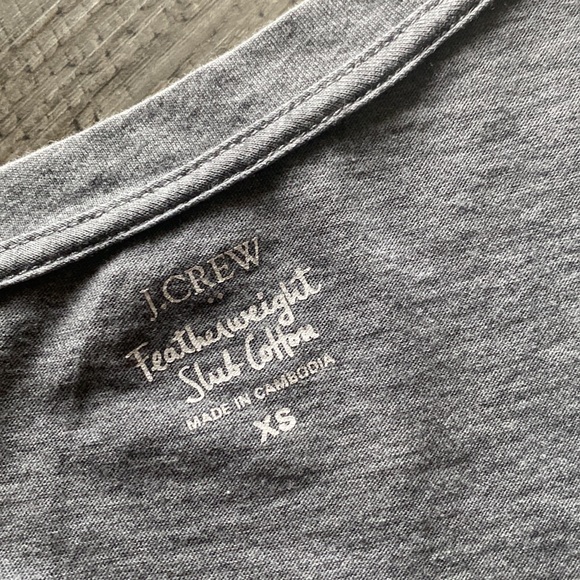 JCrew vneck - Picture 2 of 2